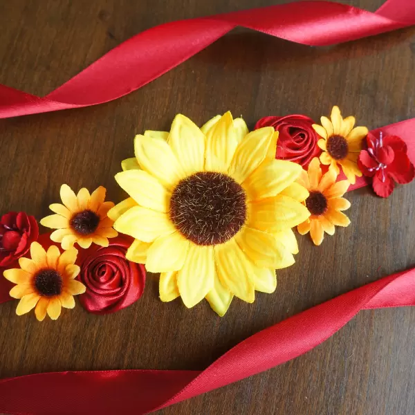 Sunflower sash with red flowers