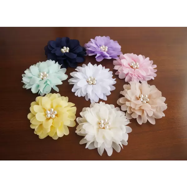 Flower sash with pearl center